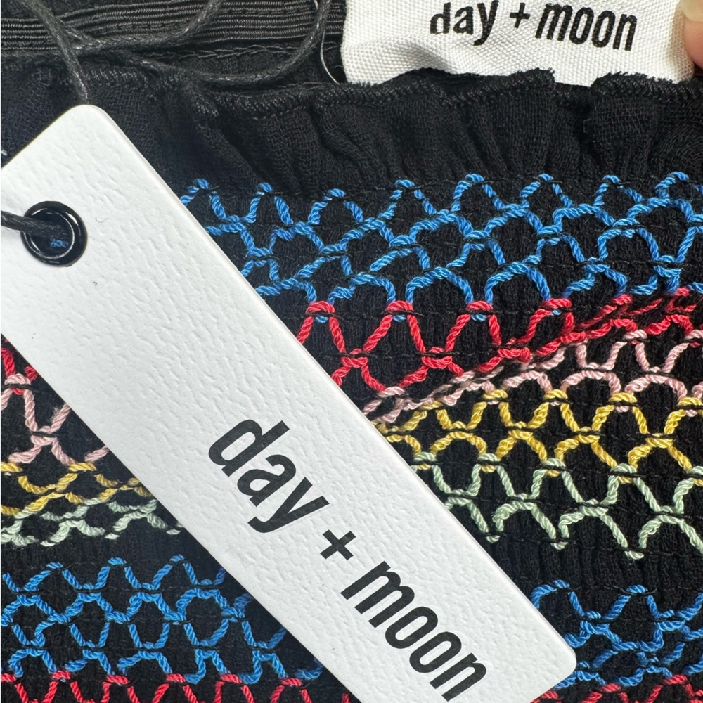 NWT Day + Moon Black Smocked Multicolor Cami Crop Tank Top Peplum Stretch - Picture 2 of 12